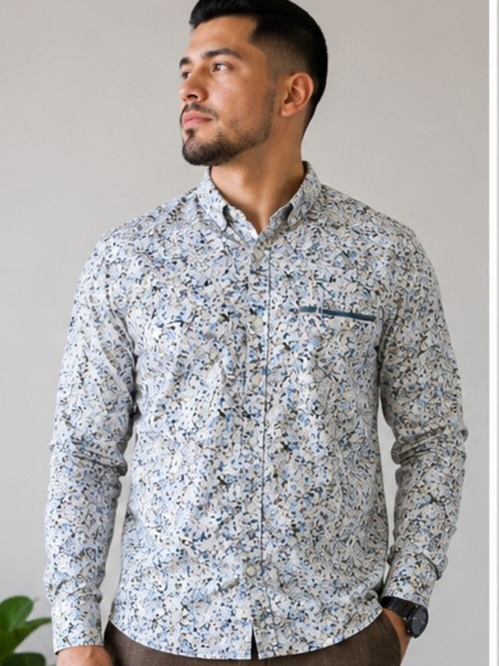 Level Ten Men's Large Blue White Floral Button-Up Shirt